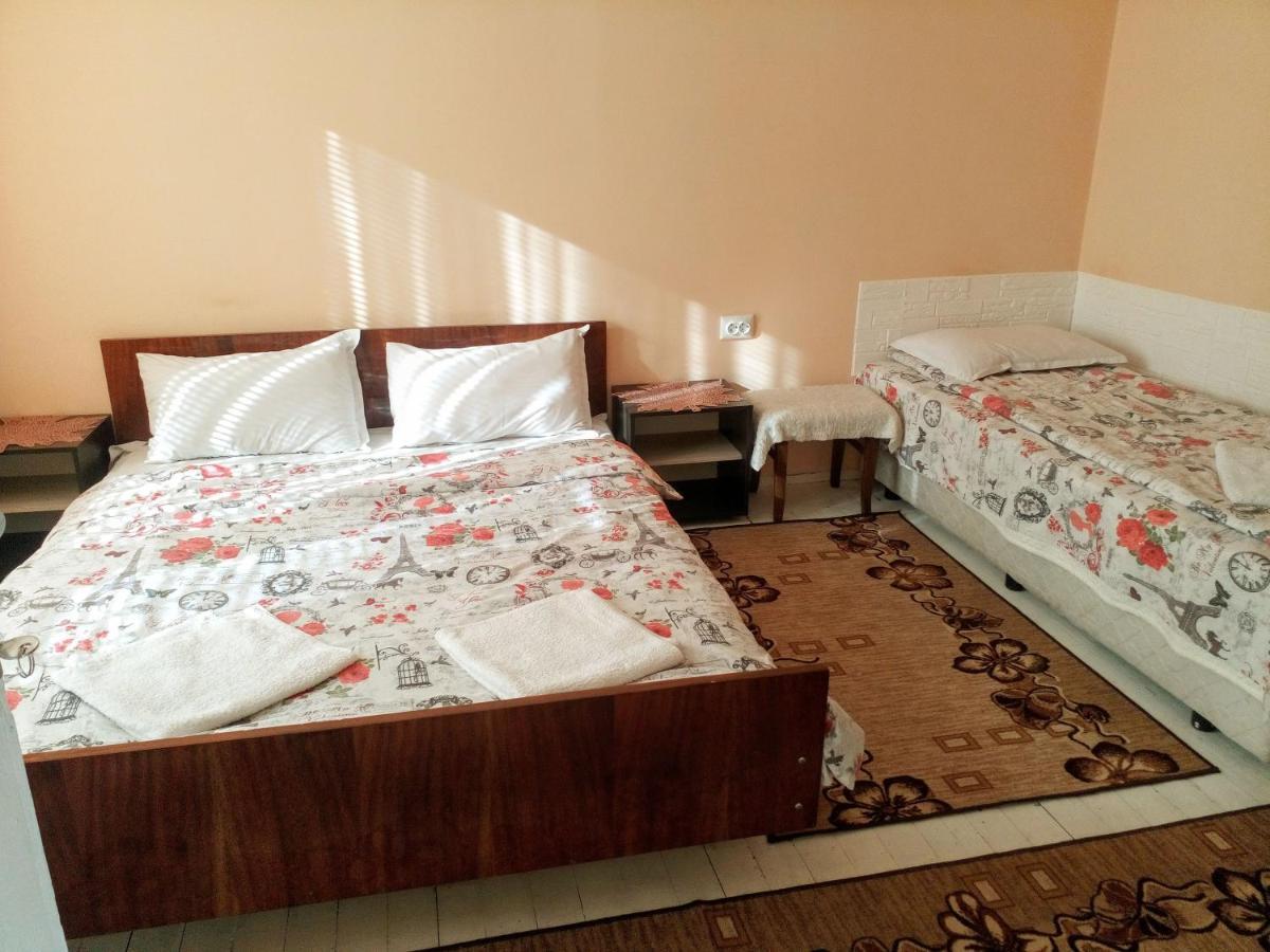 Guest House Emiliya Ovchartsi  Екстер'єр фото