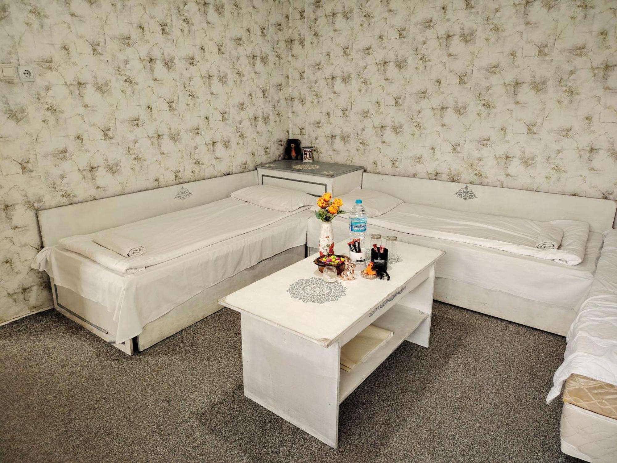 Guest House Emiliya Ovchartsi  Екстер'єр фото